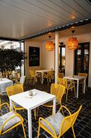 Część wypoczynkowa w obiekcie Street Food Possonium Apartments