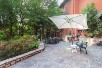 Vonkajšia záhrada v ubytovaní Villa Magnolia Lago Maggiore