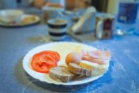 Jedlo v ubytovaní bed & breakfast alebo blízkom okolí