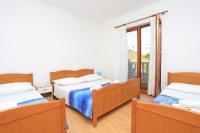 Posteľ alebo postele v izbe v ubytovaní Apartments by the sea Cove Ostricka luka, Rogoznica - 17086