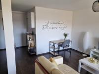 Posedenie v ubytovaní Bel appartement 2 chambres ,résidence privée