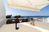 Balkón alebo terasa v ubytovaní Family friendly seaside apartments Dingac - Borak, Peljesac - 18060