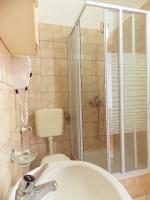 Kúpeľňa v ubytovaní Apartments with a parking space Mokalo, Peljesac - 18395