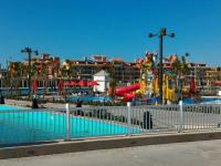 Bazén v ubytování Porto Sharm vib suites nebo v jeho okolí