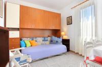 &#x633;&#x631;&#x64A;&#x631; &#x623;&#x648; &#x623;&#x633;&#x631;&#x651;&#x629; &#x641;&#x64A; &#x63A;&#x631;&#x641;&#x629; &#x641;&#x64A; Apartments with WiFi Makarska - 19038