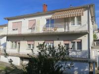 Budynek, w którym mieści się apartament