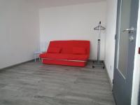 Część wypoczynkowa w obiekcie Logement type studio 1 piece proche zénith