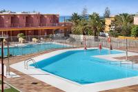 Bazén v ubytování Villa Hyc Playa de las burras nebo v jeho okolí