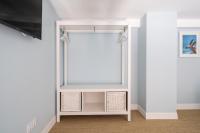 TV a/nebo společenská místnost v ubytování Le Méditarranéen de COUP DE COEUR APPARTEMENTS