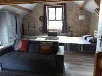 Posedenie v ubytovaní Gîte - à l'Ombre du Teil