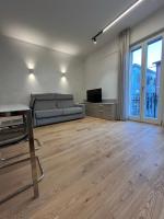 Telewizja i/lub zestaw kina domowego w obiekcie Adriatico Luxury Apartments