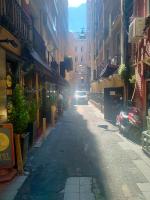 The surrounding neighborhood or a neighborhood close to Az apartmant