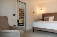 A bed or beds in a room at Residence - Palais Hörtenberg