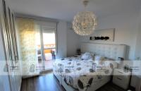 Postel nebo postele na pokoji v ubytování Ático Deluxe - Gran terraza con vistas panorámicas - Piscina - PARKING GRATIS
