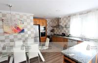 Kuchyň nebo kuchyňský kout v ubytování Ático Deluxe - Gran terraza con vistas panorámicas - Piscina - PARKING GRATIS