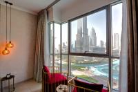 Durrani Homes - Luxe Living with Burj Khalifa and Fountain View - third room without partitionの敷地内または近くにあるプール