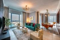 Durrani Homes - Luxe Living with Burj Khalifa and Fountain View - third room without partitionにあるシーティングエリア