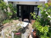 Vonkajšia záhrada v ubytovaní Gemütliches Appartement in Ano Poli