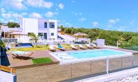 Bazén v ubytování Stavento Luxury Villa Private Pool nebo v jeho okolí