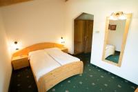 Posteľ alebo postele v izbe v ubytovaní Hotel Fior Di Bosco