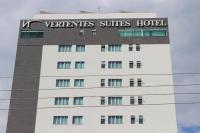 un edificio con las palabras &quot;20 suites hotel en él&quot; en Vertentes Suítes Hotel, en Conselheiro Lafaiete