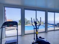 Fitness centrum a/nebo fitness zařízení v ubytování Villa Piece of Heaven by LovelyStay