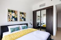 Postel nebo postele na pokoji v ubytování Silverene Tower, Dubai Marina - Mint Stay