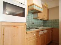 A cozinha ou cozinha compacta de Appartement Lanslebourg-Mont-Cenis, 2 pi&egrave;ces, 5 personnes - FR-1-508-154