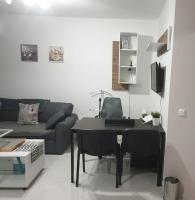 TV a/nebo společenská místnost v ubytování New The Twins Varna Two-Bedroom, Apt 5 at 15 Tsani Ginchev Street, floor 3