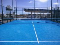 Tenis alebo squash v ubytovaní Hotel Castillo de Montemayor alebo jeho okolí