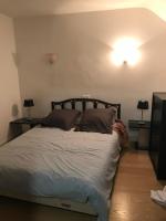 Łóżko lub łóżka w pokoju w obiekcie La Residence 2