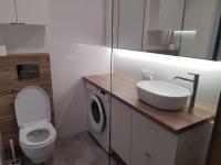 Kúpeľňa v ubytovaní NEW APARTMENT Wołyńska - przestronny, z widokiem, czysto, parking, balkon