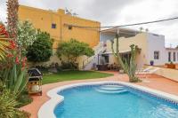 The swimming pool at or close to Morro de las Mesias