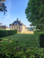 Vonkajšia záhrada v ubytovaní Château du Boschet chambre Pierre de Lescouet