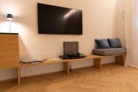 Telewizja i/lub zestaw kina domowego w obiekcie S1 Luxury Suites and Rooms