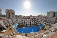 The swimming pool at or close to Penthouse ar okeana skatu