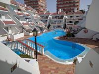 The swimming pool at or close to Penthouse ar okeana skatu