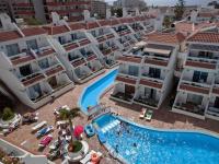 The swimming pool at or close to Penthouse ar okeana skatu