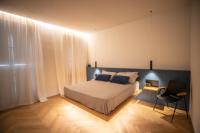 Łóżko lub łóżka w pokoju w obiekcie S1 Luxury Suites and Rooms