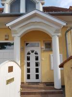 Exteriér alebo vchod do ubytovania Ede Apartman