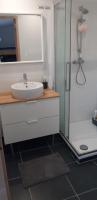 Kúpeľňa v ubytovaní petit studio indépendant dans jardin avec parking et portail électrique