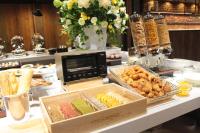 Jedlo v hoteli alebo blízkom okolí