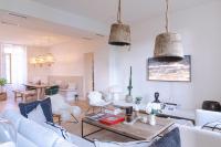 Posedenie v ubytovaní Appartement Design 5 stars Avec Terrasse Et Parking Cannes by Halldis