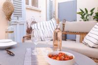 Posedenie v ubytovaní Appartement Design 5 stars Avec Terrasse Et Parking Cannes by Halldis