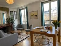 Alexis' apartments ! - Housity