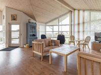 Posezení v ubytování Three-Bedroom Holiday home in Vrådal