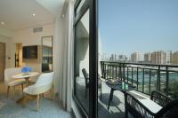 Balkón nebo terasa v ubytování Arabian Park Dubai, an Edge by Rotana Hotel