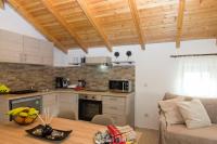 Kuchnia lub aneks kuchenny w obiekcie Selinitsa Stone Studio - Mani Seaview Retreat