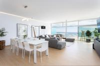Posedenie v ubytovaní Ensuite Deluxe Jacuzzi & Parking Privado