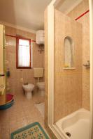 Koupelna v ubytování Apartments by the sea Sali, Dugi otok - 8156